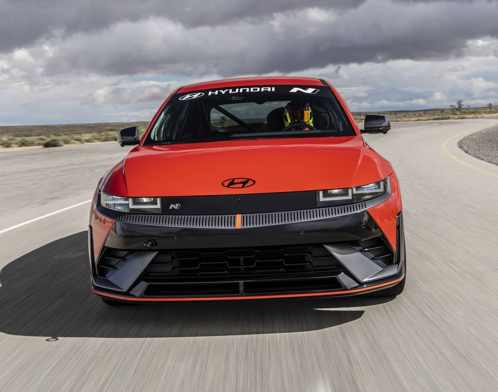 découvrez comment hyundai se positionne en tant que leader sur le marché des véhicules électriques, offrant des innovations durables, des performances exceptionnelles et un engagement envers un avenir éco-responsable.