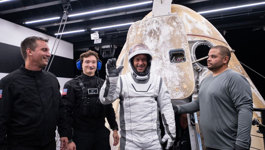 découvrez les dernières avancées de spacex dans l'exploration spatiale, y compris les nouvelles missions, technologies et objectifs audacieux pour l'avenir de l'humanité dans l'espace. suivez avec nous les sorties spatiales spectaculaires et les innovations qui redéfinissent notre compréhension de l'univers.