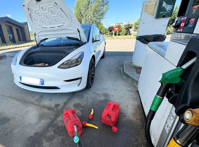découvrez pourquoi toronto a décidé d'exclure tesla des incitations pour les véhicules électriques. analyse des impacts sur le marché et des réactions des consommateurs et spécialistes.
