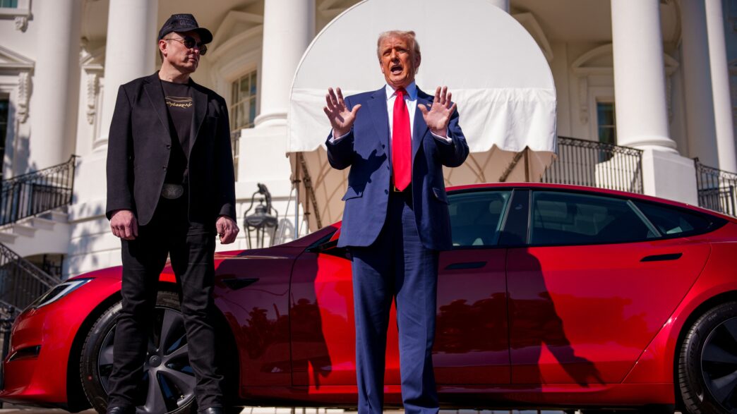découvrez comment donald trump et elon musk unissent leurs forces pour séduire l'électorat conservateur tout en propulsant les innovations de tesla. une analyse fascinante des influences politiques et économiques qui redéfinissent l'avenir des transports.