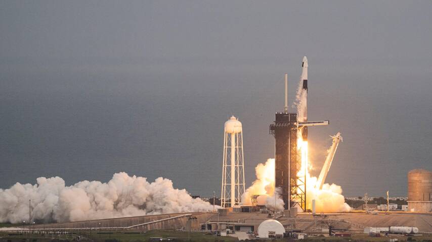 découvrez la mission audacieuse de spacex qui repousse les limites de l'exploration spatiale. plongez au cœur des projets innovants de la société fondée par elon musk, visant à rendre les voyages interplanétaires accessibles.