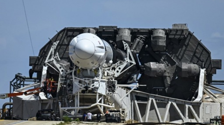 découvrez les dernières avancées de la mission spatiale spacex, pionnier des voyages interstellaires et de la conquête de l'espace. explorez les technologies innovantes, les objectifs ambitieux et les lancements spectaculaires qui redéfinissent l'exploration spatiale.