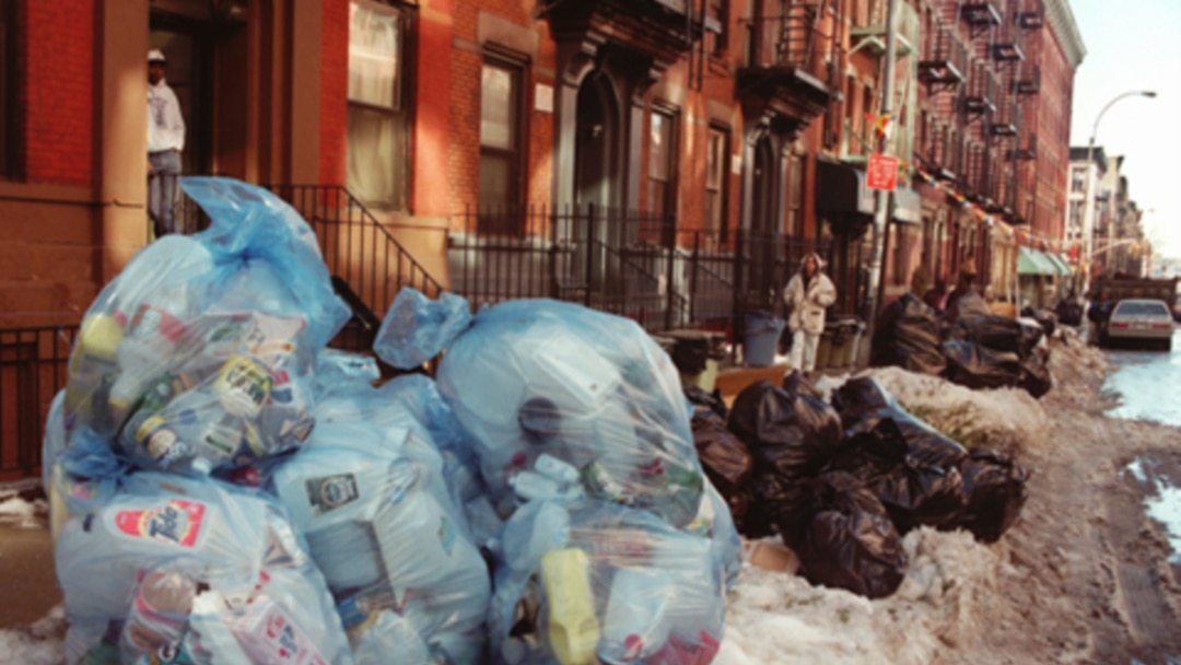 découvrez comment stopper les déchets solaires à new york grâce à des solutions innovantes et durables. engagez-vous pour un avenir plus propre et soutenez les initiatives locales visant à réduire l'impact environnemental des panneaux solaires.