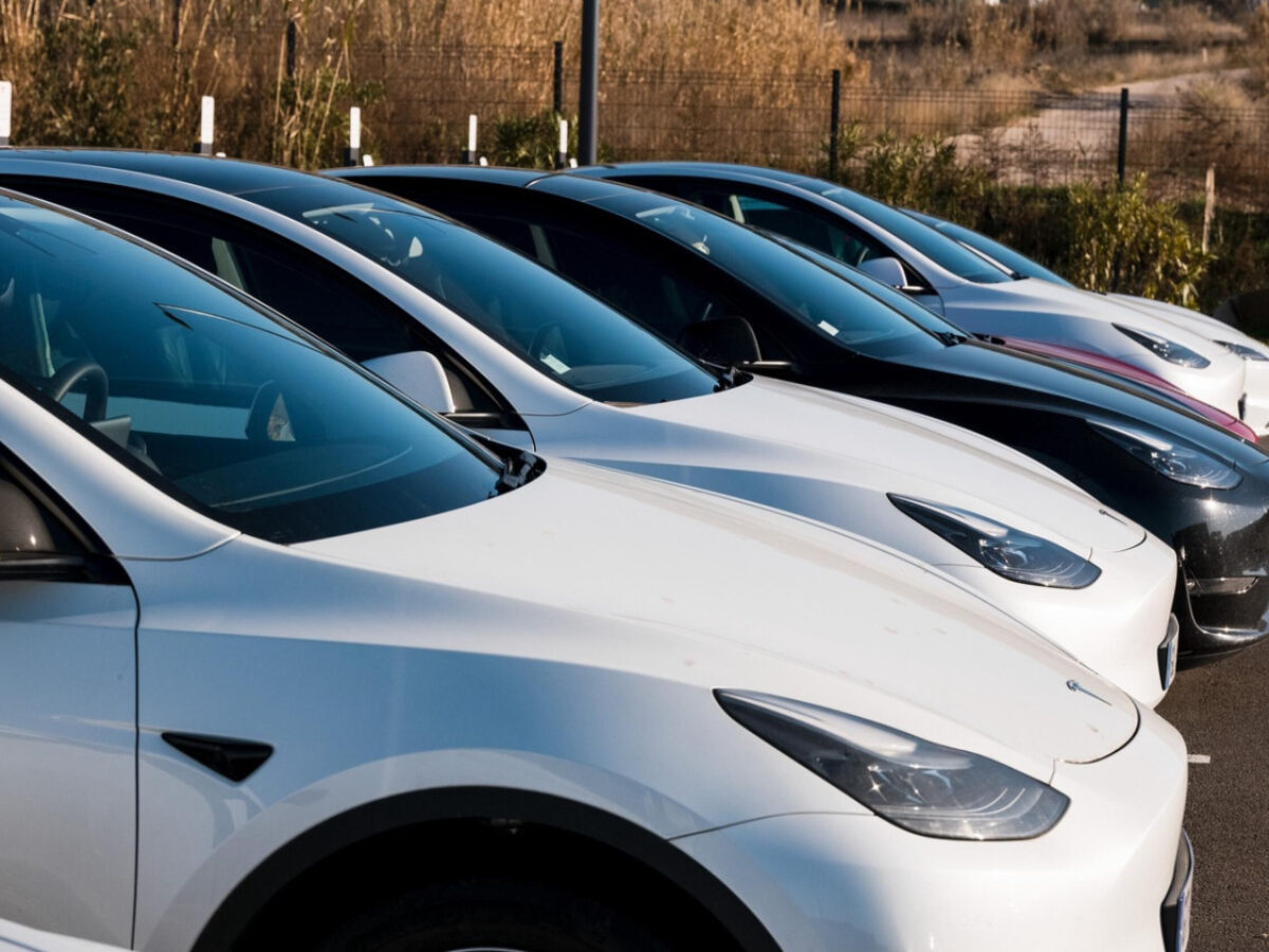 découvrez les prévisions et tendances des ventes de tesla en 2025, ainsi que les modèles à venir et l'impact de l'innovation technologique sur le marché des véhicules électriques.