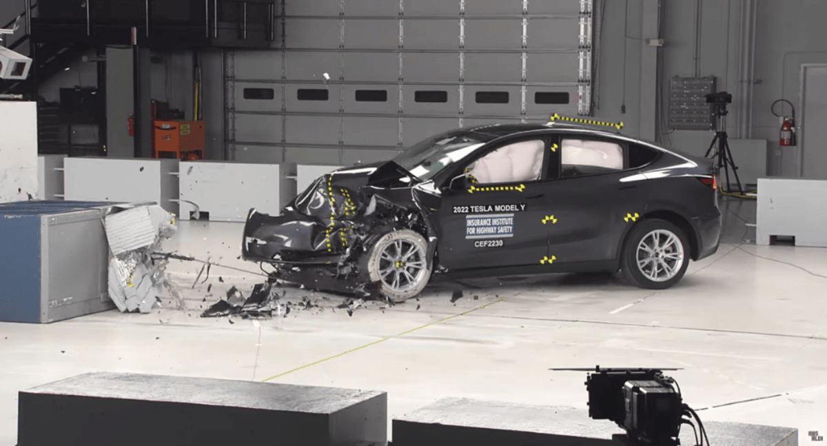 découvrez les raisons derrière la chute des ventes de tesla en europe, son impact sur le marché automobile et les stratégies mises en place pour redresser la situation.