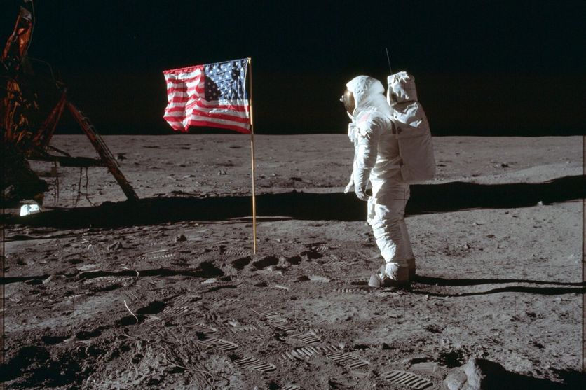 découvrez l'incroyable aventure de la course vers la lune, une compétition fascinante entre nations qui a marqué l'histoire de l'exploration spatiale. plongez dans les défis technologiques, les héros emblématiques et les moments clés qui ont conduit à la conquête de notre satellite naturel.