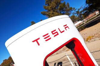 découvrez les conseils d'elon musk sur l'investissement de 50 000 $ dans tesla. apprenez comment maximiser votre retour sur investissement et comprendre les perspectives d'avenir de l'entreprise à travers son fondateur emblématique.