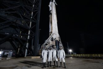 découvrez la mission polaris dawn, une aventure spatiale captivante qui vise à repousser les limites de l'exploration humaine. suivez les avancées de cette mission innovante qui prépare le terrain pour les futures explorations sur mars et au-delà.