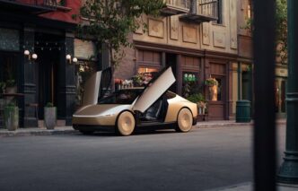 découvrez les défis rencontrés par tesla sous la direction d'elon musk, de l'innovation technologique aux enjeux de production. plongez dans l'univers fascinant de l'entrepreneuriat et des défis environnementaux que la célèbre entreprise automobile doit relever pour réussir dans un marché en constante évolution.