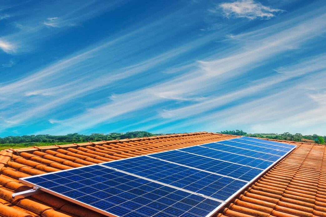 découvrez comment rafraîchir vos modules photovoltaïques pour optimiser leur performance et prolonger leur durée de vie. apprenez des astuces simples pour maintenir votre installation en parfait état et maximiser la production d'énergie solaire.