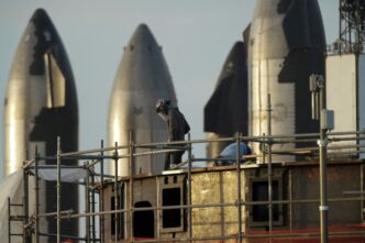 découvrez starbase, la révolution spatiale d'elon musk. cette installation innovante au texas est le berceau des futurs lancements de spacex, visant à conquérir mars et au-delà. plongez dans l'univers fascinant de l'astronautique et les ambitions audacieuses d'elon musk.